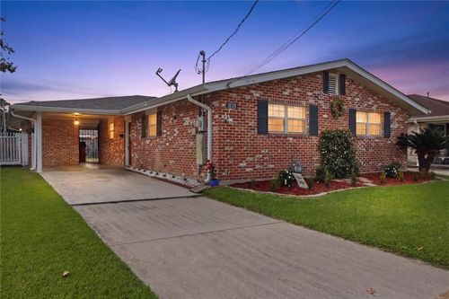 818 E William David Pkwy, Metairie, LA, 70005-1633 | Card Image
