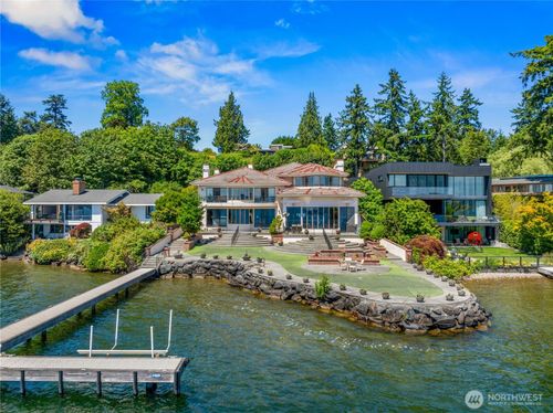 6669 Ne Windermere Road, Seattle, WA, 98115 | Card Image
