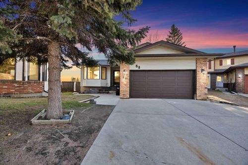 68 Hawkfield Crescent Nw, Calgary, AB, T3G1Z5 | Card Image
