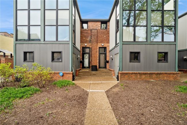 Make 1720 Wharton Street your home. | Image 26
