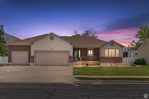 3524 3000, Farr West, UT, 84404-8604 | Card Image