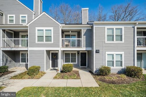 5815-5815 Orchard Hill Ct, CLIFTON, VA, 20124-1073 | Card Image