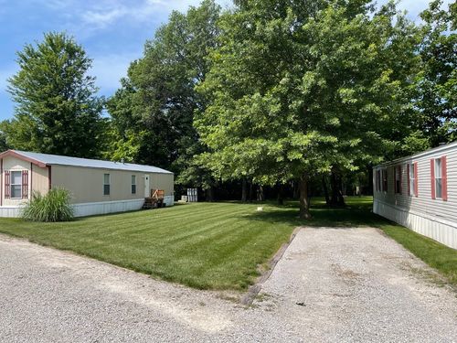 402 E Hector Ave, Arma, KS, 66712-4105 | Card Image