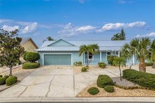 817 Chipaway Dr, Apollo Beach, FL, 33572-2706 | Card Image