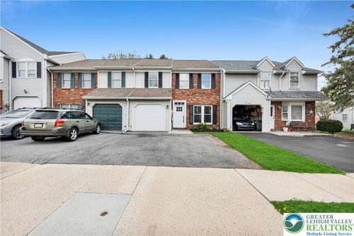 121 Brookfield Dr, MACUNGIE, PA, 18062-1132 | Card Image