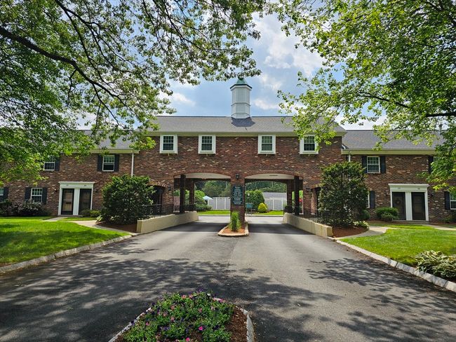 0 - 403 Windsor Dr, Condo with 2 bedrooms, 2 bathrooms and 1 parking in Framingham MA | Image 33