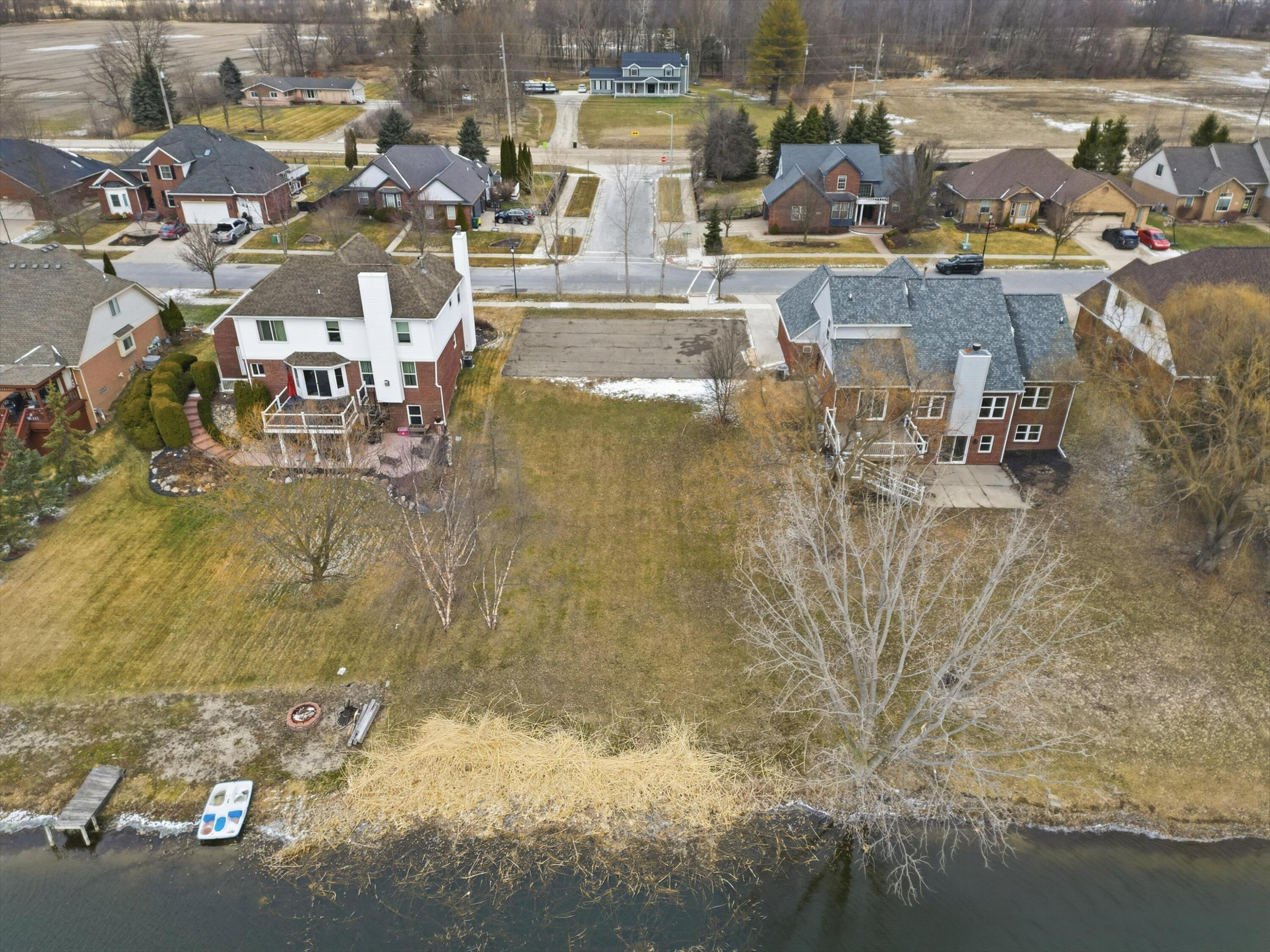 Land in New Baltimore 2