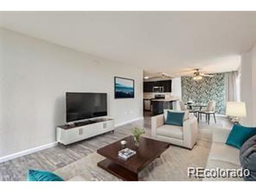 4a-909 N Logan St, Denver, CO, 80203-3062 | Card Image