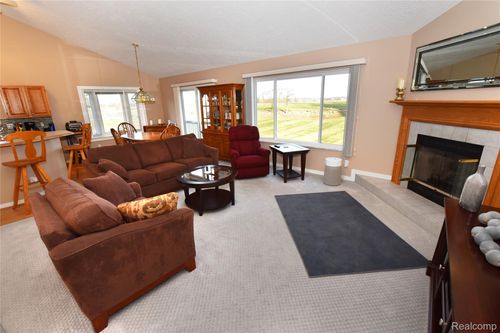 2595 Clinton Hills Rd, Ortonville, MI, 48462-9239 | Card Image