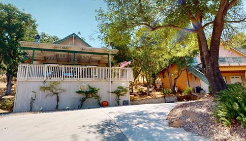 2334 Lakeview Dr, Bradley, CA, 93426 | Card Image