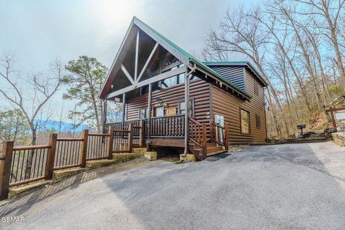 u21-2251 Upper Middle Creek Rd, Sevierville, TN, 37876-7609 | Card Image