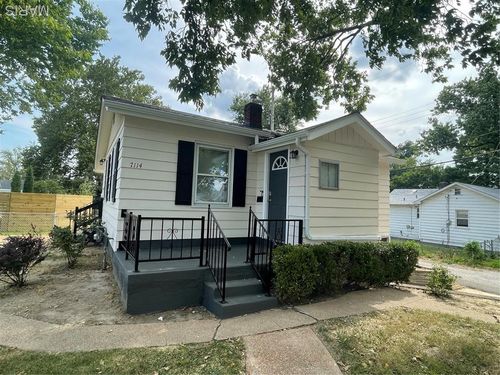 7114 Bancroft Ave, Saint Louis, MO, 63109-1906 | Card Image