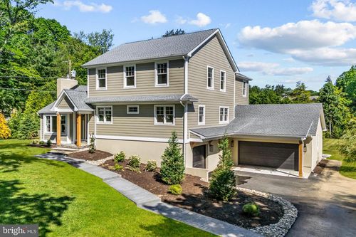 319 E Central Ave, MOORESTOWN, NJ, 08057-3633 | Card Image