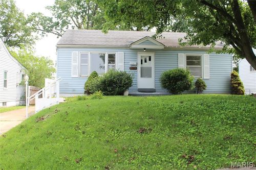 9714 Echo Ln, Overland, MO, 63114-3714 | Card Image