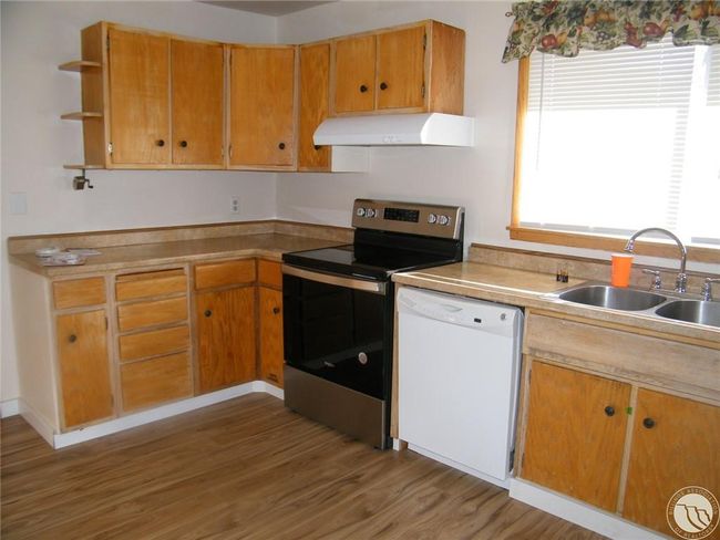 Kitchen | Image 8