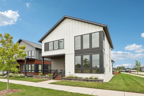 4238 E Lake Vista Pkwy, Oak Creek, WI, 53154 | Card Image