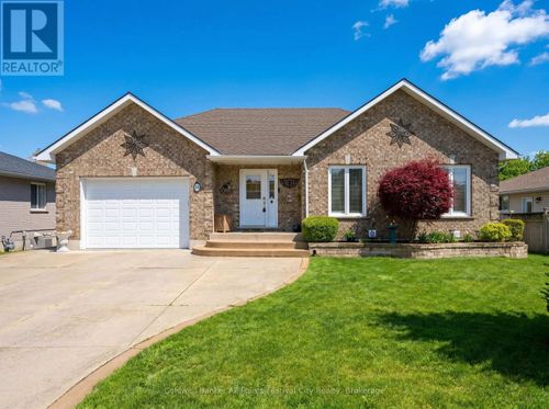 16 Balvina Dr W, Goderich, ON, N7A4L3 | Card Image
