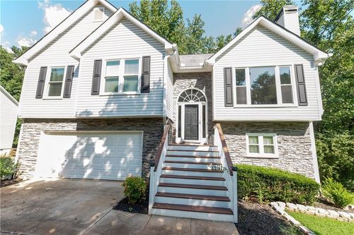 7030 Wessex Way, Cumming, GA, 30028-5964 | Card Image