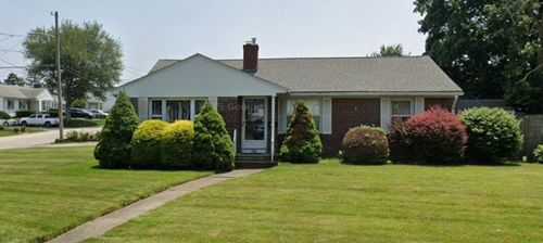105 Broadmoor Rd, Cranston, RI, 02910-4817 | Card Image