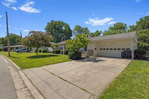 3183 Lotz Dr, Grove City, OH, 43123-2726 | Card Image