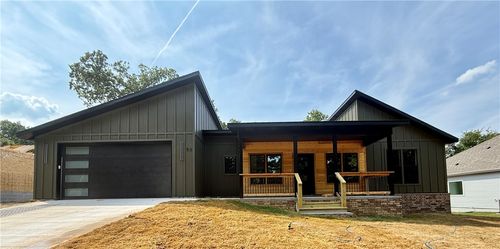 53 Berkshire Dr, Bella Vista, AR, 72714-4027 | Card Image