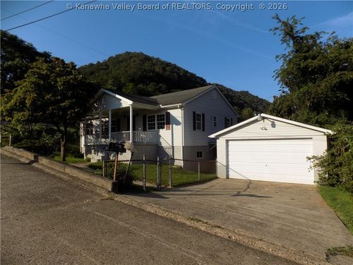 126 Lincoln Avenue, Belle, WV, 25015 | Card Image