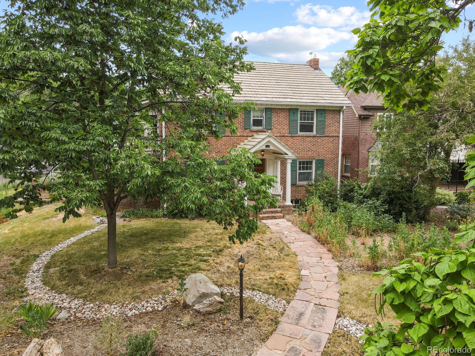 17th Avenue Pkwy, Denver, CO 80220