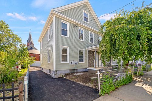 530 Jane St, Bridgeport, CT, 06608-1706 | Card Image