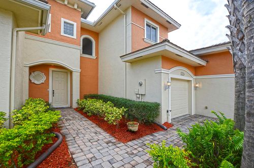 2553 Langrove Ln Sw, Vero Beach, FL, 32962-4214 | Card Image