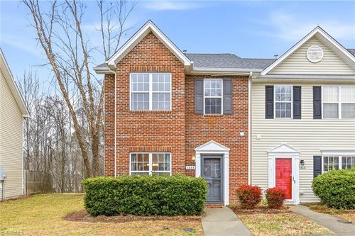 1664 Olivers Crossing Cir, Winston Salem, NC, 27127-7164 | Card Image