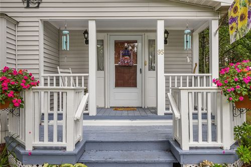 95 Lear Dr, Coventry, RI, 02816-4016 | Card Image