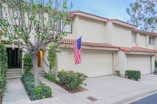 926 Whitewater Dr, Fullerton, CA, 92833-2194 | Card Image