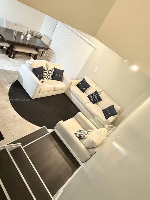 apt-110-9050 Nw 28th St, Coral Springs, FL, 33065-5210 | Card Image