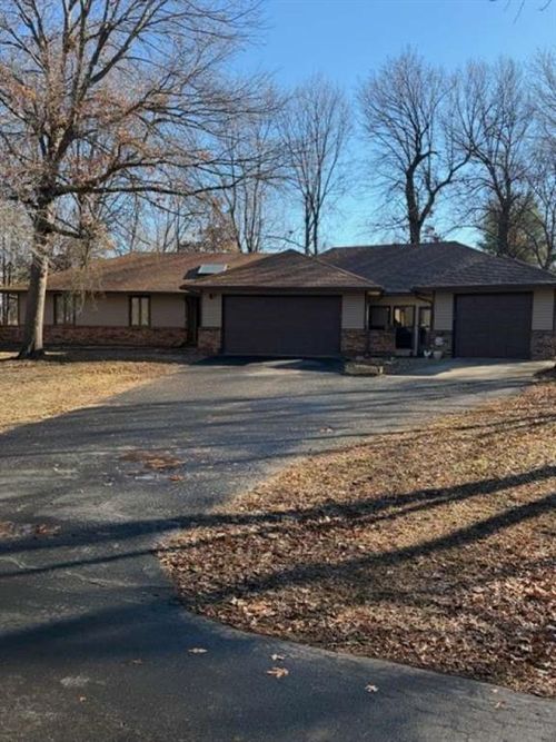 235 Ne 61st Rd, Warrensburg, MO, 64093-7406 | Card Image