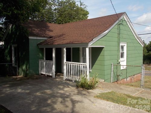 928 10th St, Lancaster, SC, 29720-1338 | Card Image