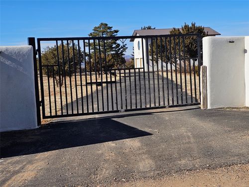 6 Ocaso, Santa Fe, NM, 87508-4482 | Card Image