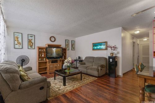 apt-g226-94-246 Leoku St, Waipahu, HI, 96797-1921 | Card Image