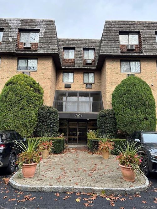 apt-5211-508 Central Park Ave, Scarsdale, NY, 10583-1050 | Card Image