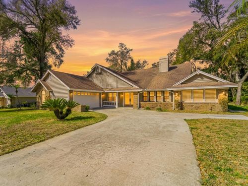 142 Barrington Dr, BRANDON, FL, 33511-6448 | Card Image