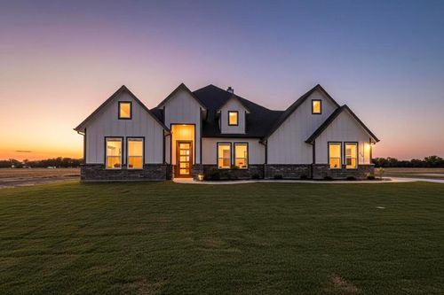 222 County Road 4615, Wolfe City, TX, 75496-3143 | Card Image