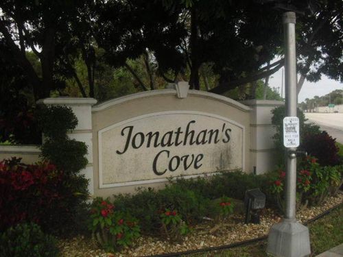 4616 Palmbrooke Cir, West Palm Beach, FL, 33417-7529 | Card Image