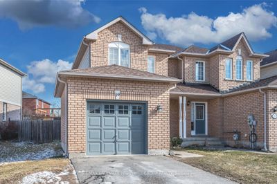 19 Ridwell St, Home with 3 bedrooms, 3 bathrooms and 3 parking in Barrie ON | Image 1