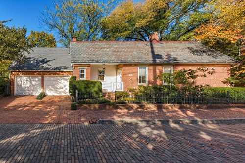 300 Jackson St, Columbus, OH, 43206-1246 | Card Image