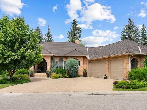 39 Baycrest Crt Sw, Calgary, AB, T2V5K1 | Card Image