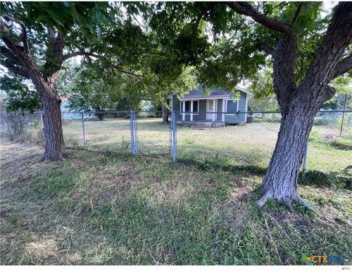 401 Arinosa St, Vanderbilt, TX, 77991 | Card Image