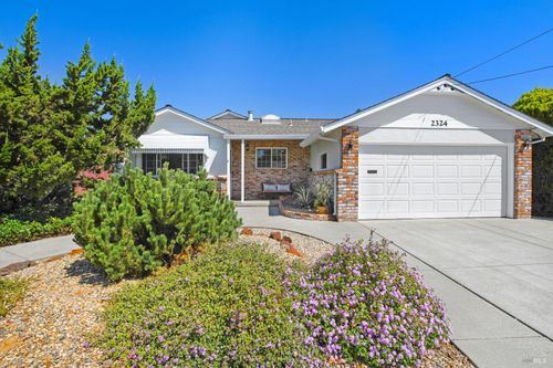 2324 Roberto Street, Napa, CA, 94558 | Card Image