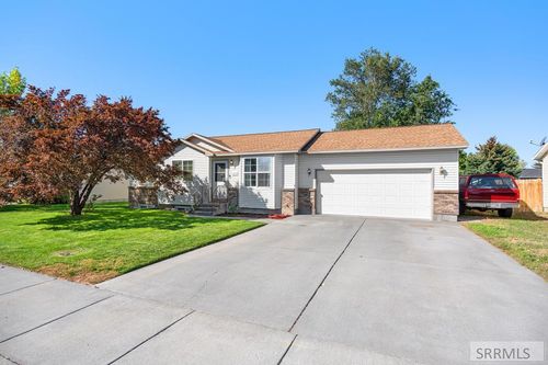 273 Creighton Way, Idaho Falls, ID, 83401-3802 | Card Image
