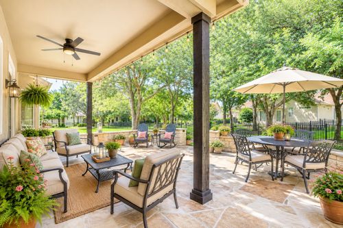 107 Lynn Cv, Georgetown, TX, 78633-4946 | Card Image