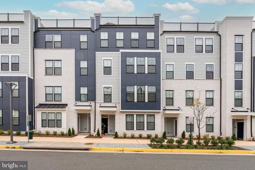 20803 Wood Quay Dr, STERLING, VA, 20166-9009 | Card Image