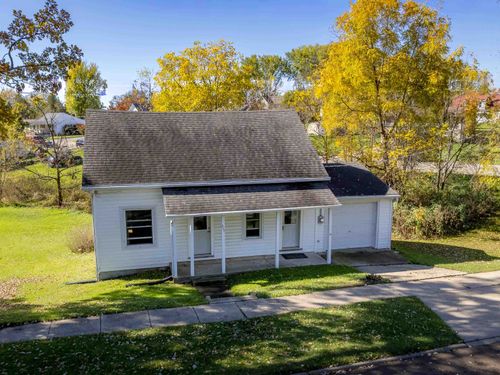 825 Mill St, Hillsboro, WI, 54634-4233 | Card Image